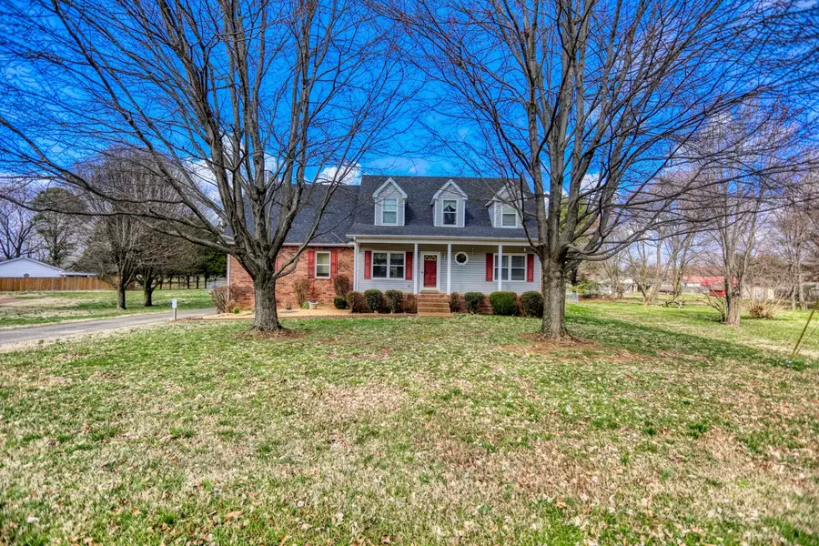 233 Shady Ln, White House, TN 37188