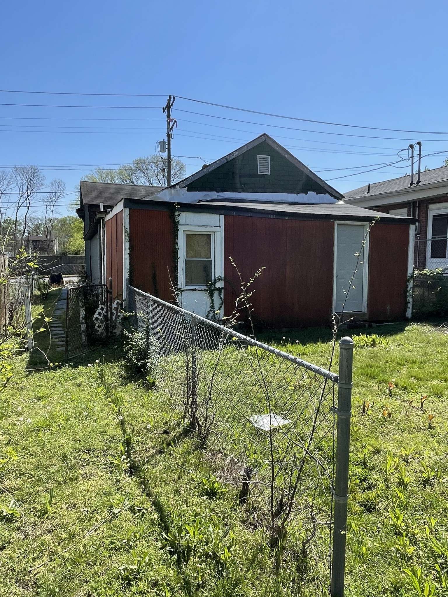 Nashville, TN 37210,32 Green St