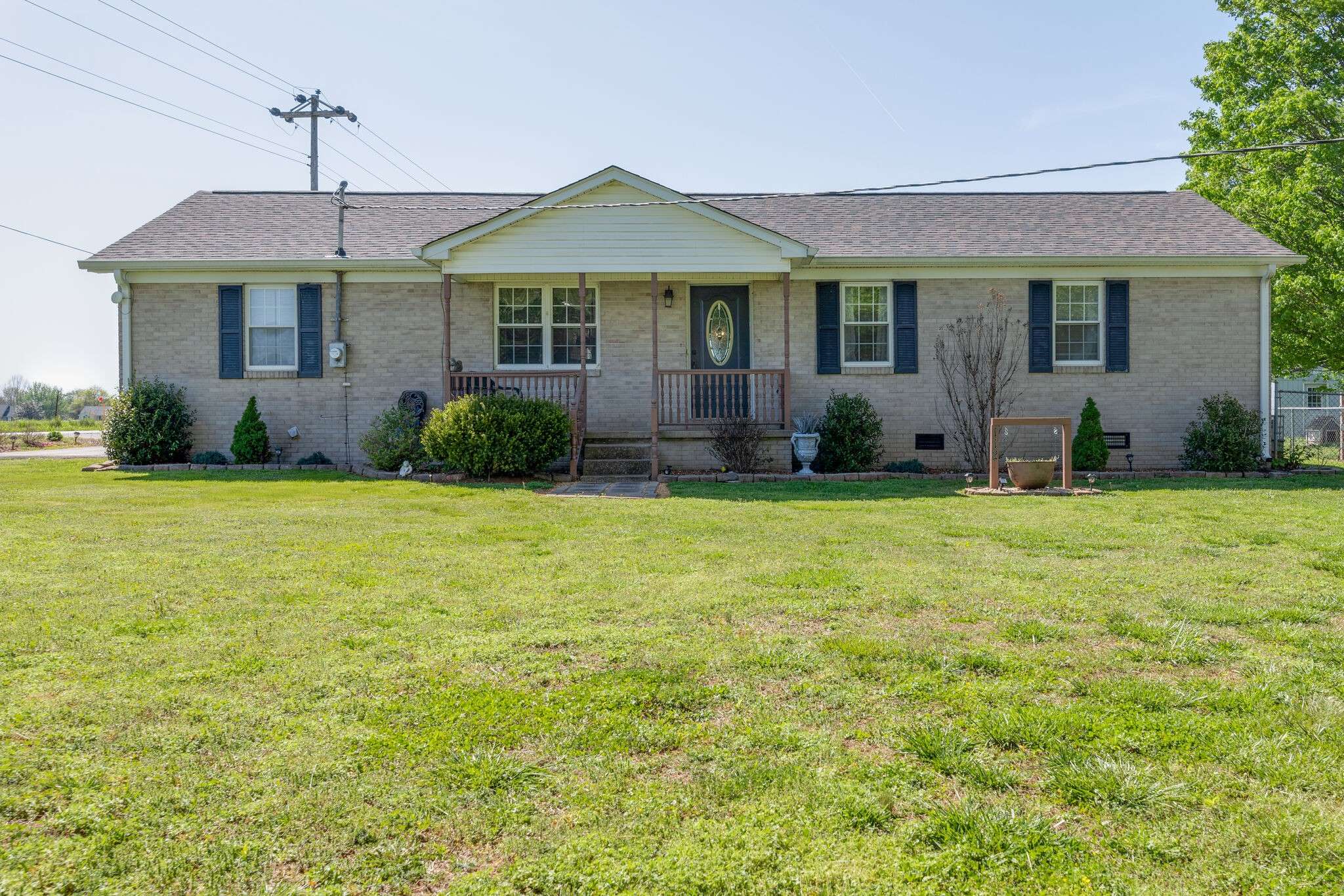 Unionville, TN 37180,112 Walnut St