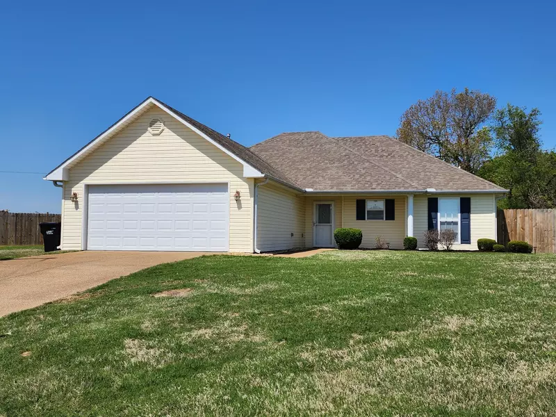 40 Clovewood Cv, Humboldt, TN 38343