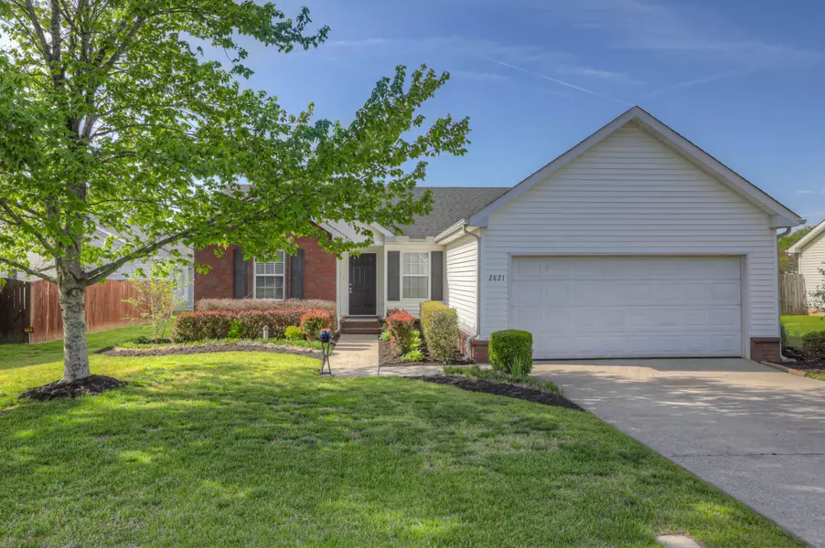 2821 Roscommon Dr, Murfreesboro, TN 37128