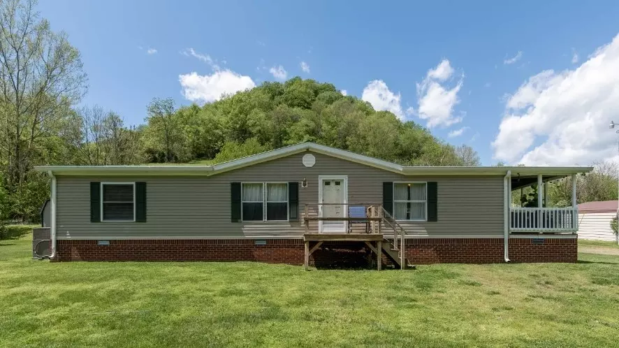 311 Little Creek Rd, Pleasant Shade, TN 37145