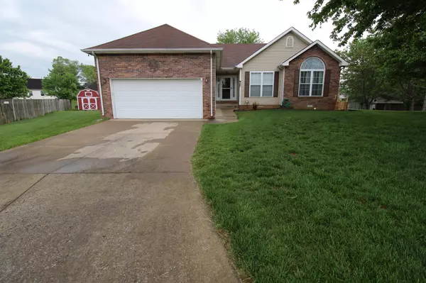 638 Clydesdale Ct, Clarksville, TN 37043