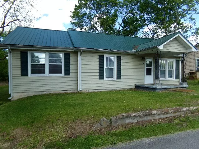 12 Knight St, Erin, TN 37061