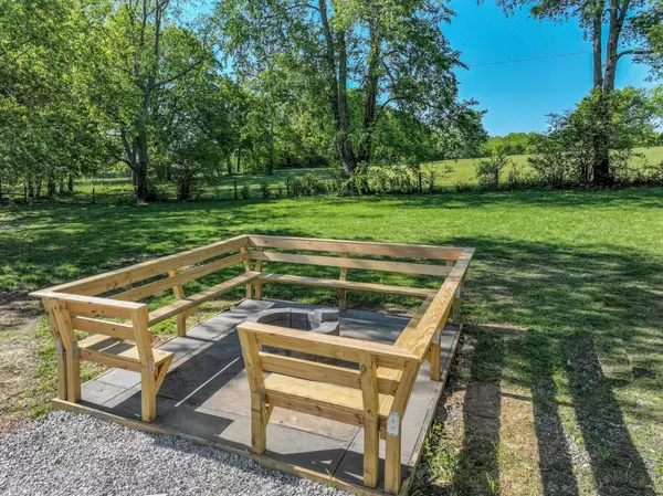 Gallatin, TN 37066,1710 Hartsville Pike