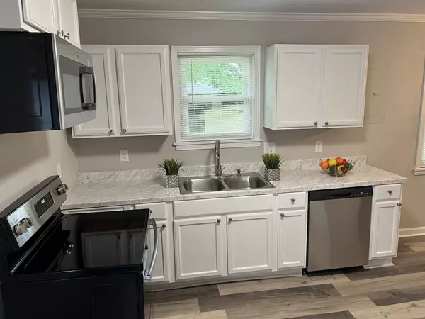 Alamo, TN 38001,82 Honeysuckle Dr