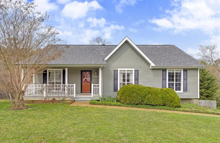 6117 Hunter Crest Drive #2, Ooltewah, TN 37363