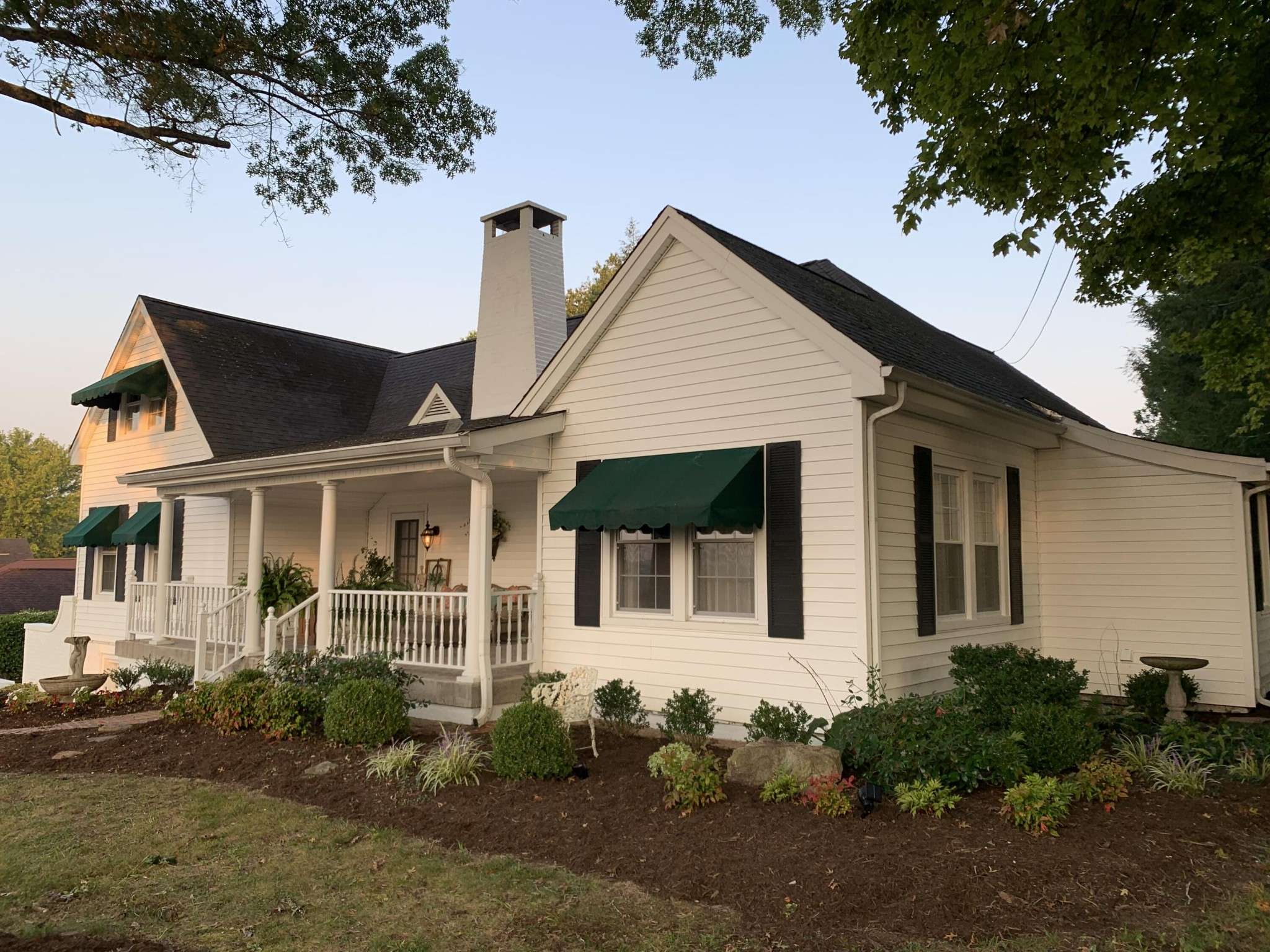 Clinton, TN 37716,320 Maple Street