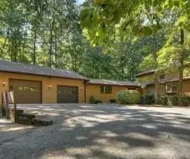 Blue Ridge, GA 30513,465 Laurel Crossing