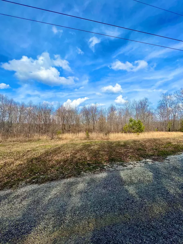 212 Briary Rd, Hohenwald, TN 38462