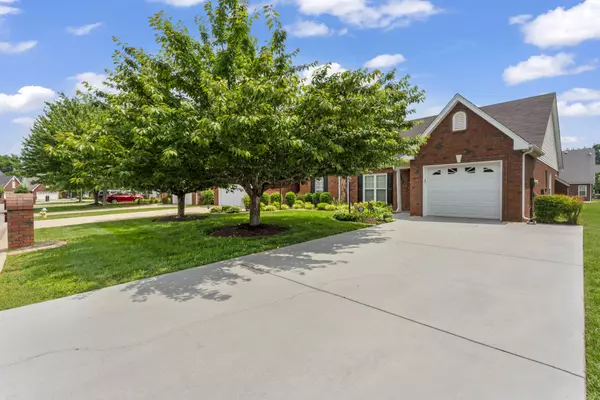 2808 Stonehedge Drive, Murfreesboro, TN 37128