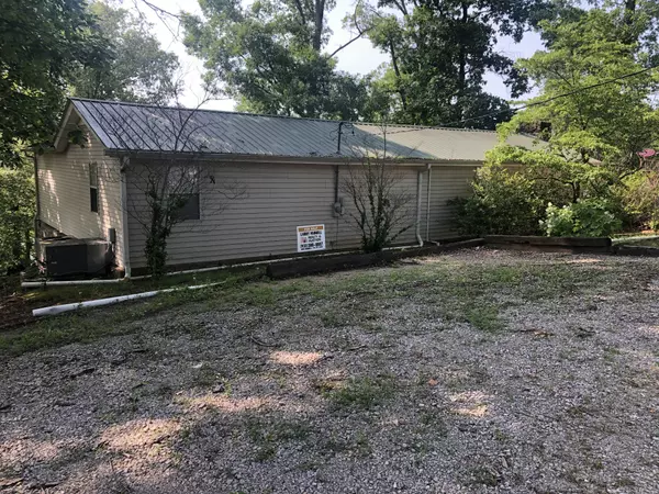 Lobelville, TN 37097,1405 Driftwood Subdivision Rd