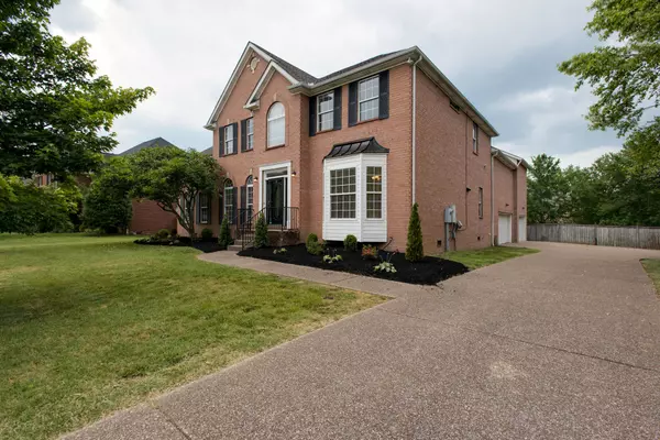 Nashville, TN 37221,5832 Deer Estates Dr