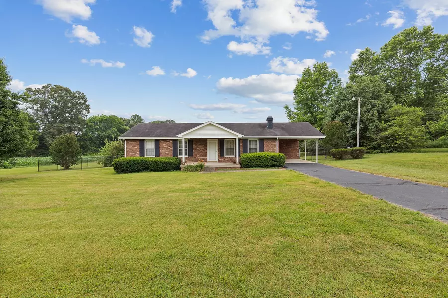 1224 Substation Rd, Pleasant View, TN 37146