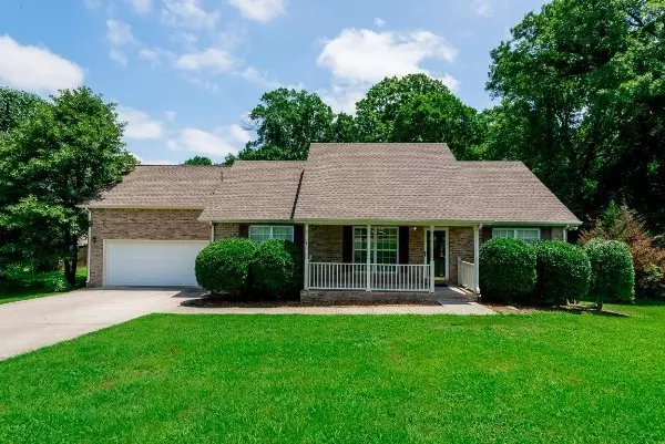 2001 Gallant Fox Ct, Mount Juliet, TN 37122