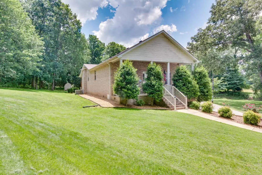 5278 Greenhaw Rd, Decherd, TN 37324