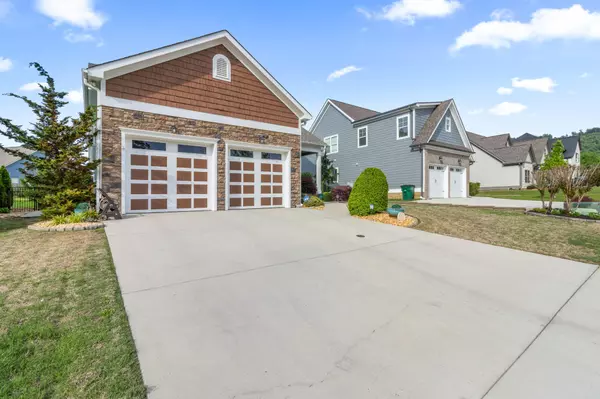 Ooltewah, TN 37363,9053 Silver Maple Drive