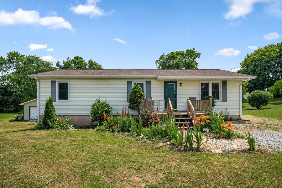 167 Sparta Ave, Doyle, TN 38559