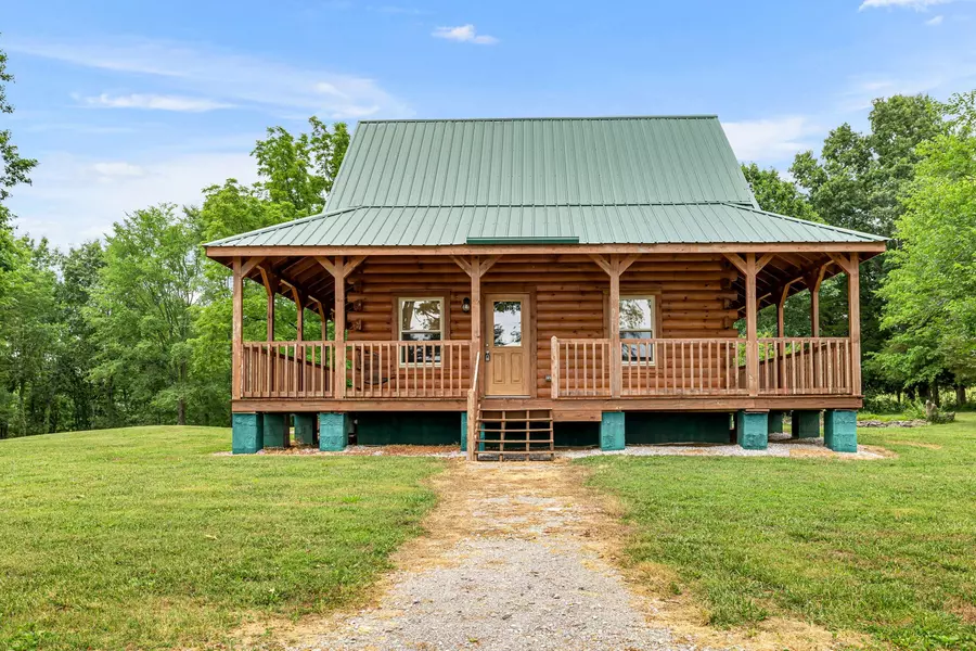 9 Bob Oakley Ln, Brush Creek, TN 38547