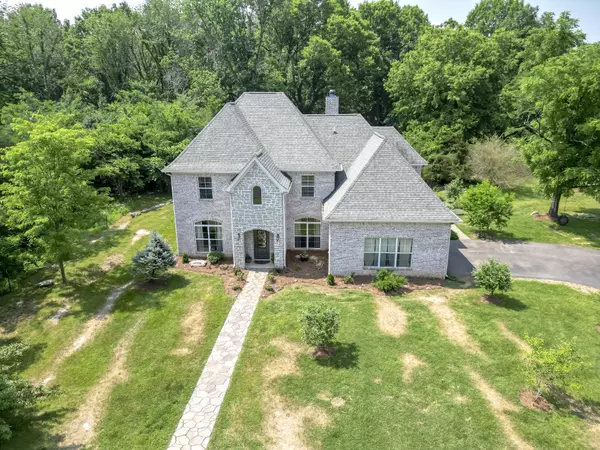 2869 Thompson Rd Murfreesboro, TN 37128