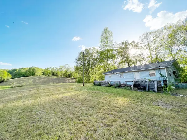 Hohenwald, TN 38462,157 Henry Sharp Rd