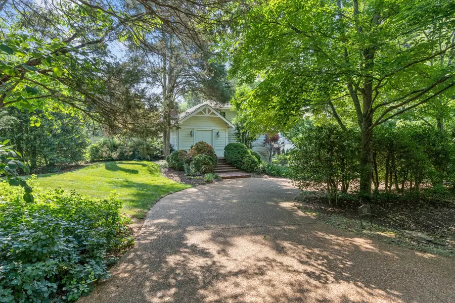 4409 Howell Place, Nashville, TN 37205