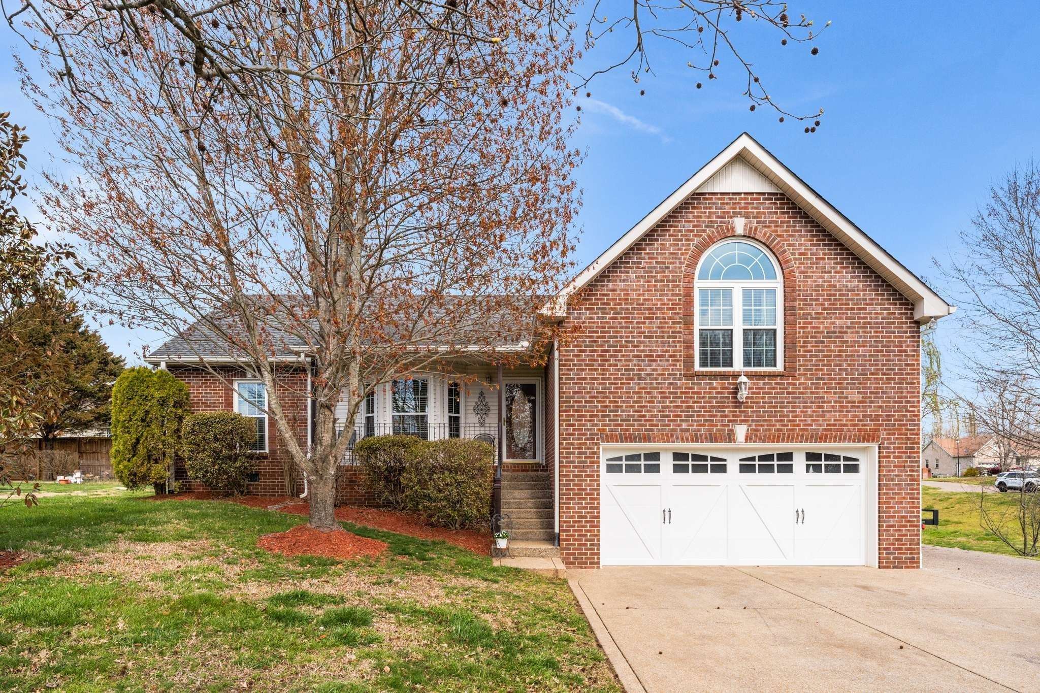 5013 Lanier Dr, Greenbrier, TN 37073