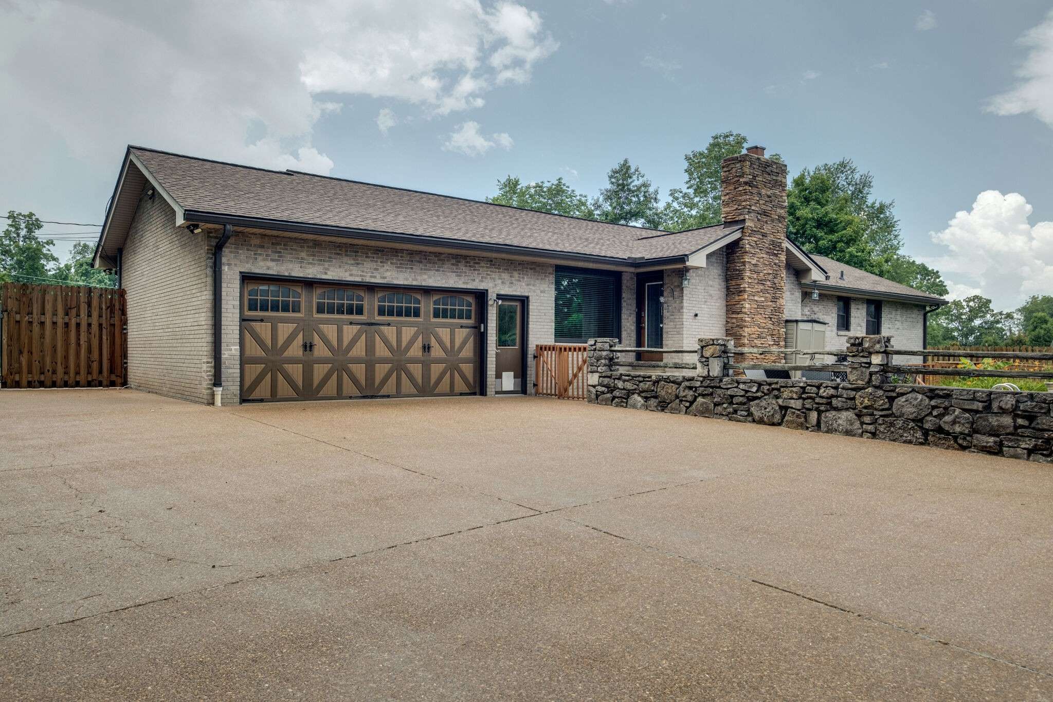 Hermitage, TN 37076,3016 Dell Dr