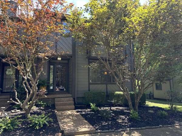 4544 S Trace Blvd,  Old Hickory,  TN 37138