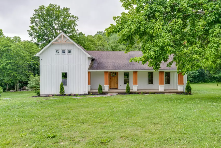 375 Mt Vernon Road, Bethpage, TN 37022