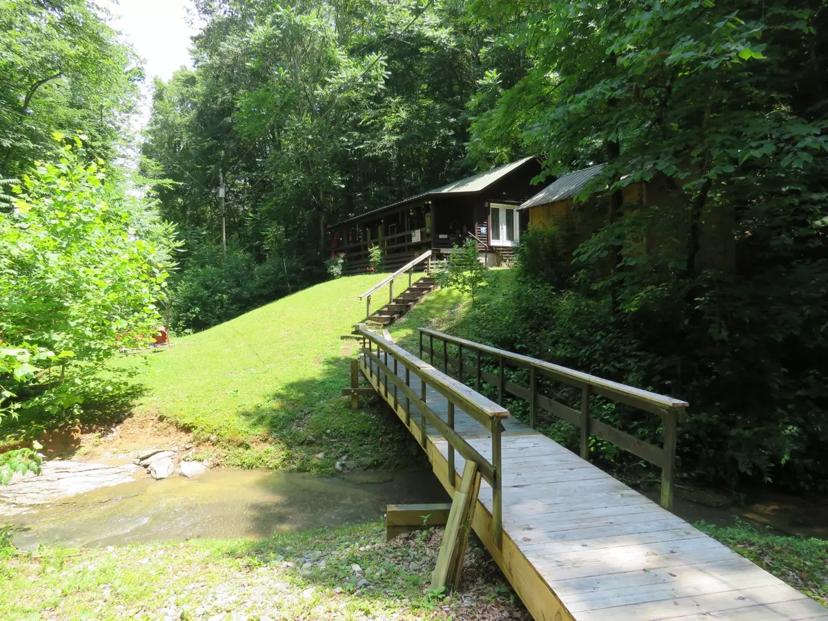 Byrdstown, TN 38549,1181 Roughshod Hollow Road