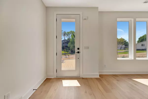 Nashville, TN 37210,1246 1st Ave #S