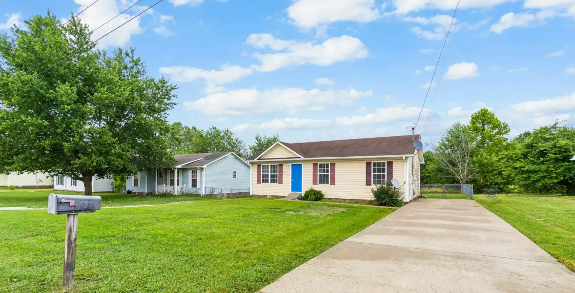 313 Ashley St, Oak Grove, KY 42262