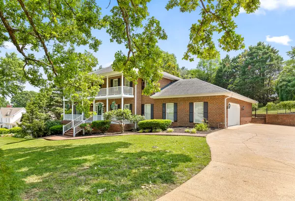 Ooltewah, TN 37363,8221 Mill Race Drive