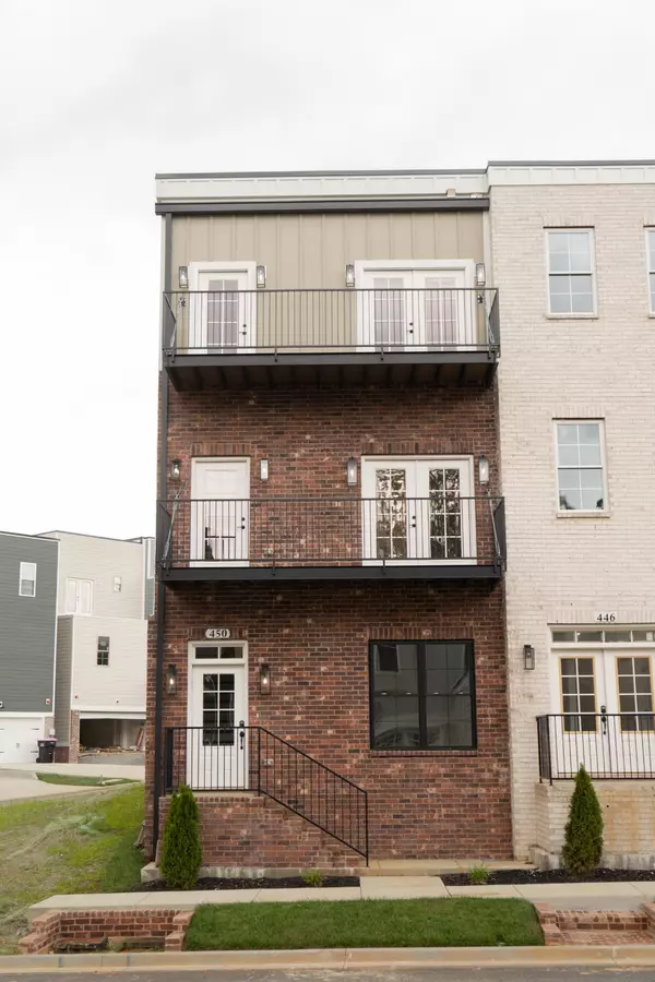 Pleasant View, TN 37146,450 Centre St #145