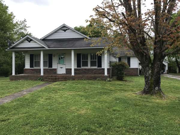 1955 Scenic Rd, Lawrenceburg, TN 38464