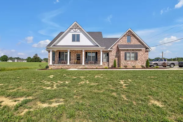 324 Chestnut Oak Ave, Smithville, TN 37166