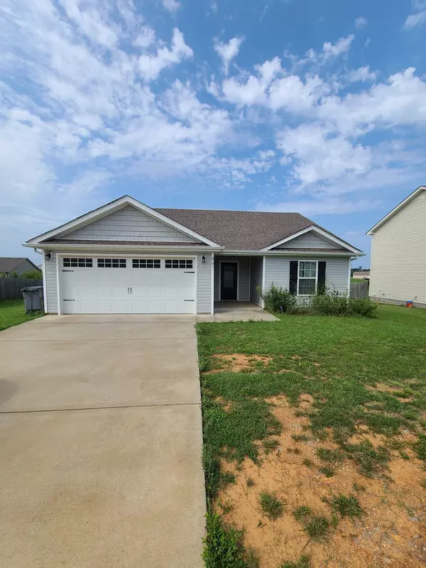 901 Hugh Hunter Rd, Oak Grove, KY 42262