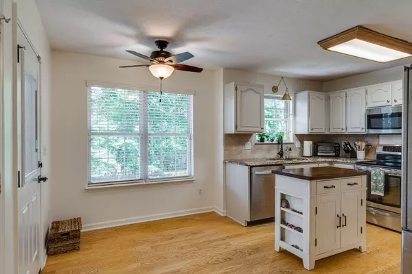 Hendersonville, TN 37075,113 Redbud Dr