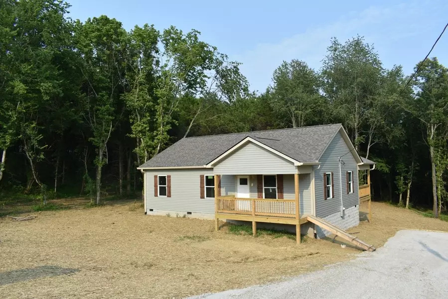 221 Dyer Branch Rd, Gordonsville, TN 38563