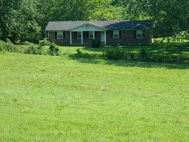 6877 Choctaw Rd, College Grove, TN 37046