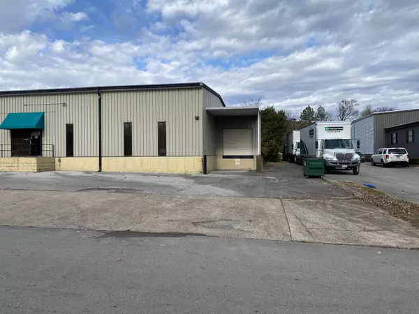 Franklin, TN 37064,1915 Columbia Ave