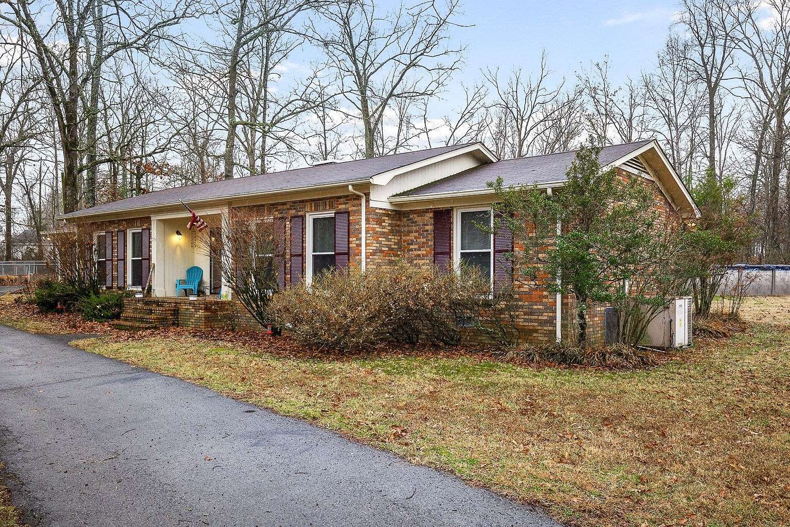 296 Big Rock Rd, Smithville, TN 37166