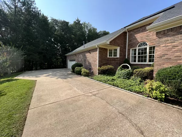 Ooltewah, TN 37363,5816 Mountain Pass Drive #4