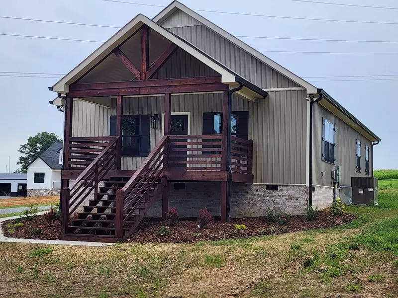 940 Armstrong Rd, Castalian Springs, TN 37031