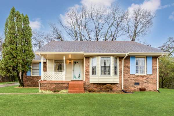 1104 Sioux Ter,  Madison,  TN 37115