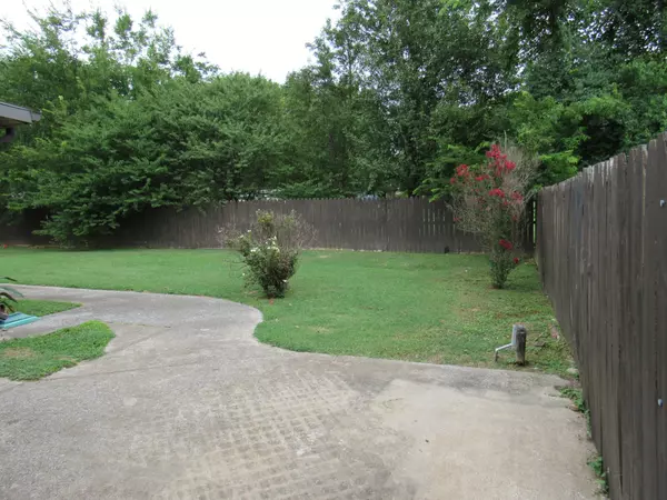 La Vergne, TN 37086,179 Deer Dr