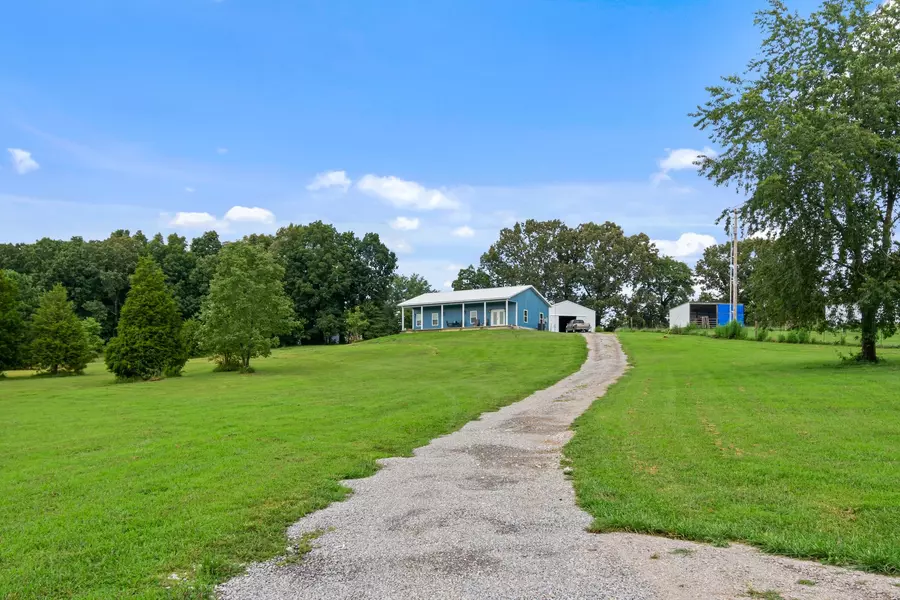 1220 Tuckers Way, Bon Aqua, TN 37025