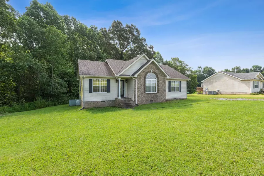 3332 Rocky Mound Rd, Westmoreland, TN 37186