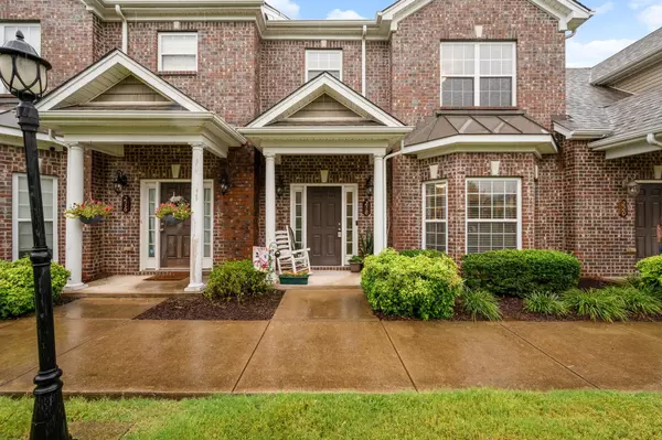 218 Rowlette Cir, Murfreesboro, TN 37127